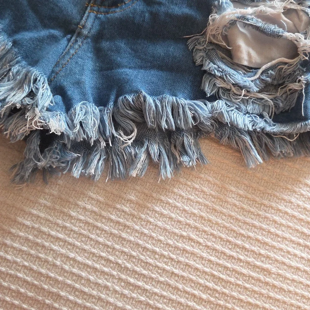 Fashion Nova Light Blue Denim Distressed Jeans - Picture 6 of 7